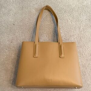 Freja New York Minimalist Tan Leather Tote with Double Shoulder Straps